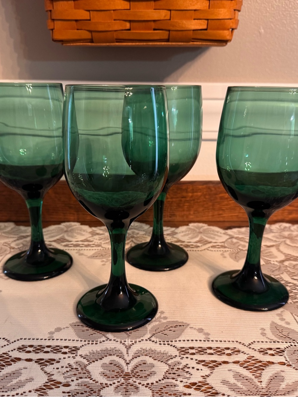 Vintage Emerald Green Stemware Wine Glasses - Set of 4